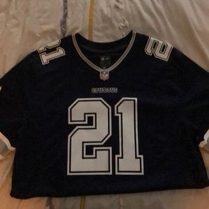 Dallas Cowboys Ezekiel Elliot #21 Jersey on Field , Navy , XL